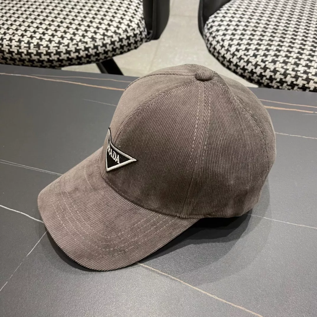 prada casquette s_127a4471